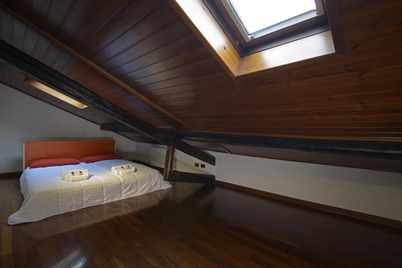 Cenisio - Corso Sempione Accogliente Mansarda Di Design Leilighet Milano Eksteriør bilde